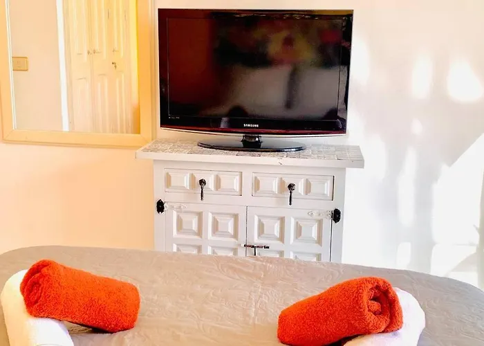 New Caleta,relax, Pool, Terrace, Wifi Apartament