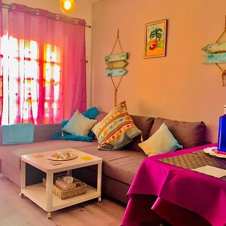 New Caleta,relax, Pool, Terrace, Wifi Appartamento *