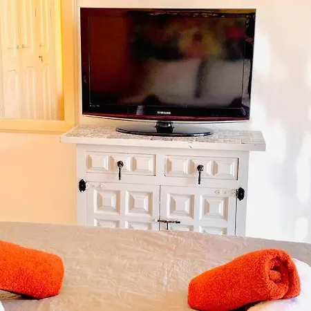 New Caleta,relax, Pool, Terrace, Wifi Apartamento