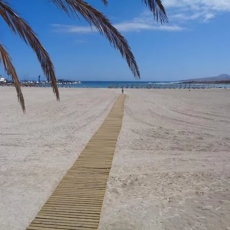 公寓 New Caleta,relax, Pool, Terrace, Wifi 科斯塔卡莱塔